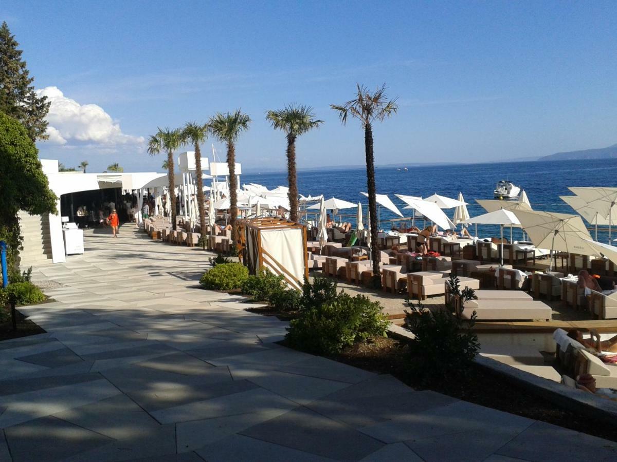 Studio Apartment Vanna - 1St Row To The Sea Abbazia Esterno foto